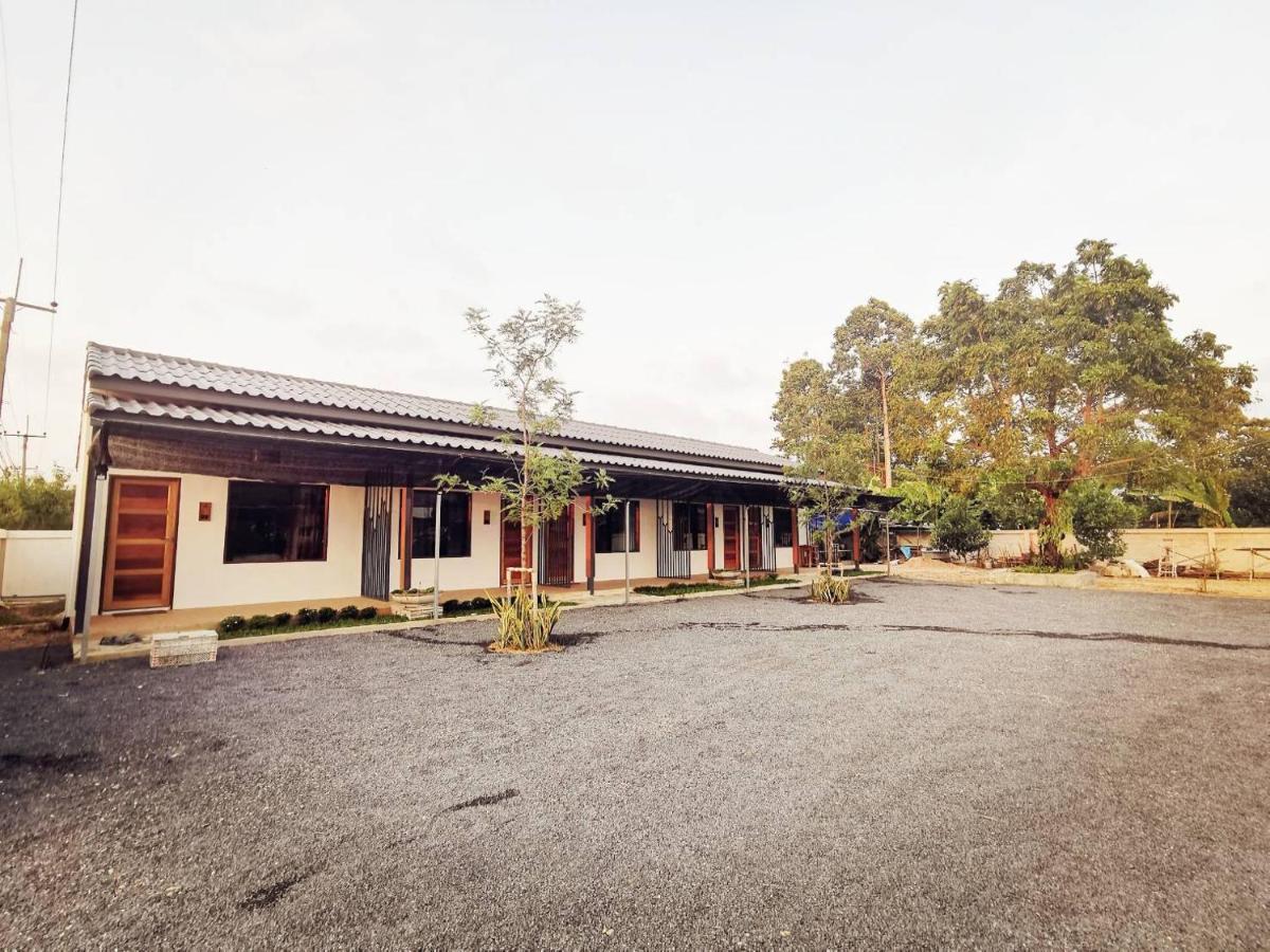 Bed and Breakfast Nararin Garden House Ban Nong Sa Екстер'єр фото